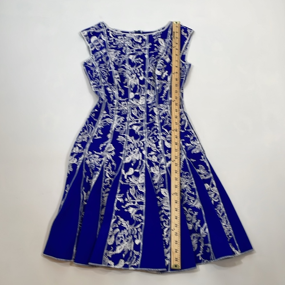Tadashi Shoji Dress Size S Blue And White Dress EUC Like New Beautiful - Picture 9 of 11